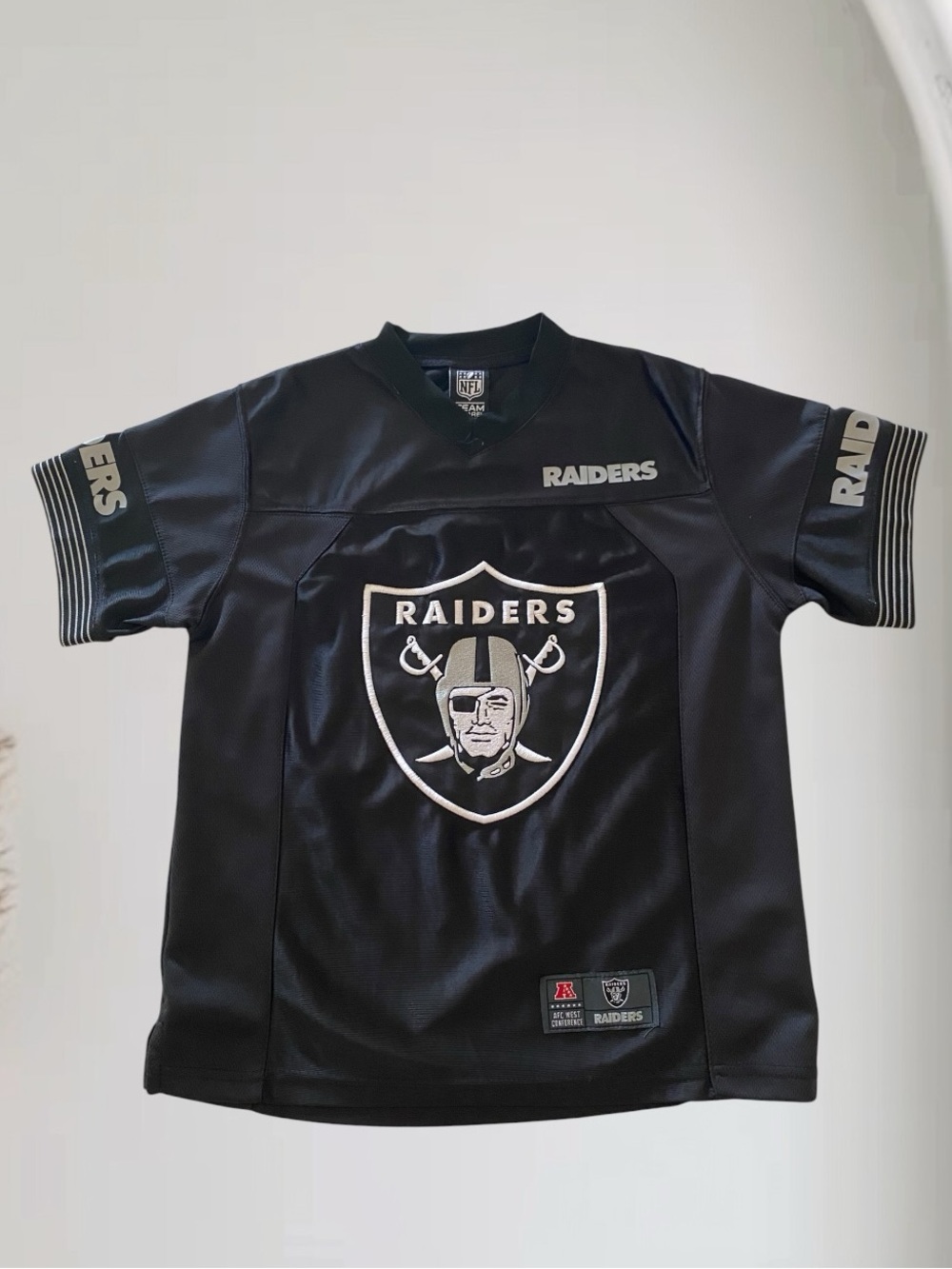 NFL RAIDERS Jersey NEW Black Youth Size 8